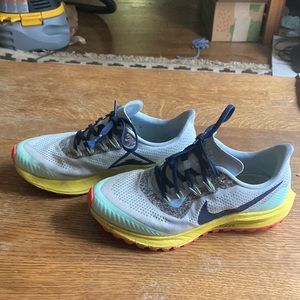 Nike air zoom Pegasus 36 trail running shoes women’s size 6
